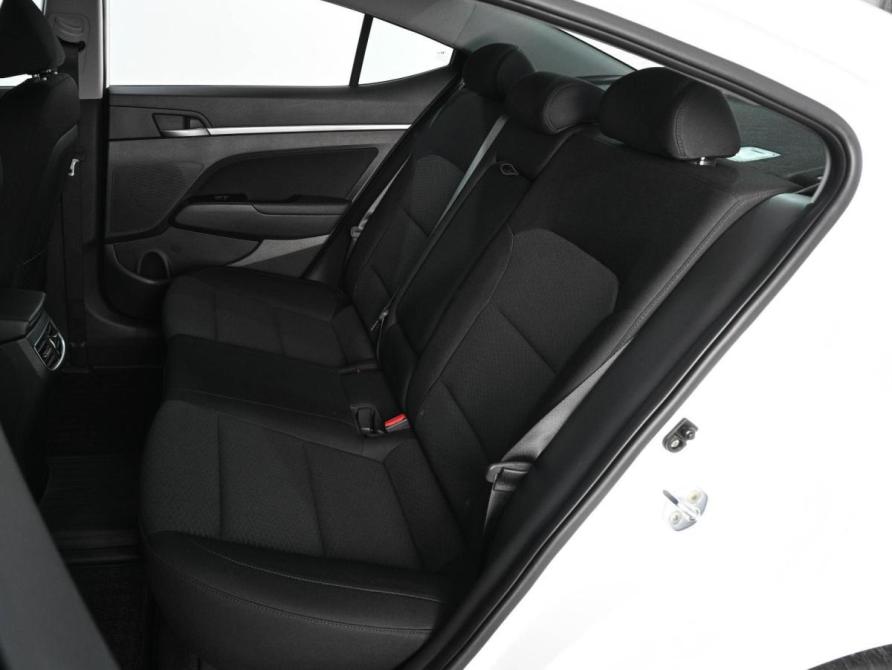 Hyundai Elantra VI (AD) Рестайлинг Ростов-на-Дону  - изображение 9