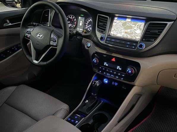 Hyundai Tucson III с пробегом 2017 года, цена 1 999 999 рублей, 190871 км, внедорожник, Автокод Объявления