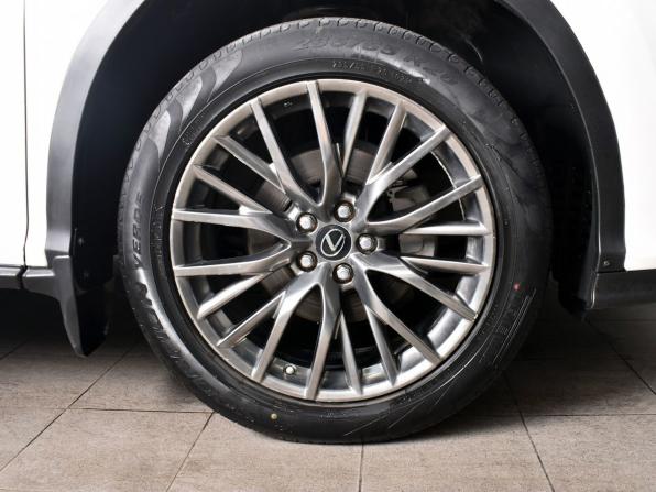 Lexus RX IV Рестайлинг с пробегом 2019 года, цена 4 589 995 рублей, 154879 км, внедорожник, Автокод Объявления