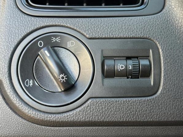 Volkswagen Polo V с пробегом 2011 года, цена 570 000 рублей, 235856 км, седан, Автокод Объявления