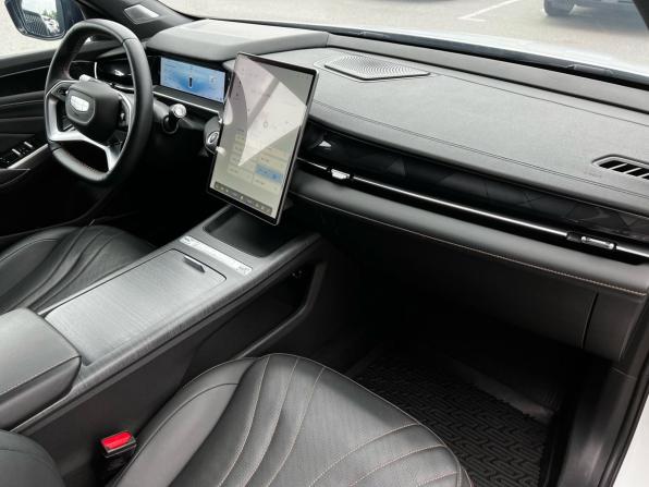 Geely Preface I с пробегом 2024 года, цена 2 550 999 рублей, 19330 км, седан, Автокод Объявления