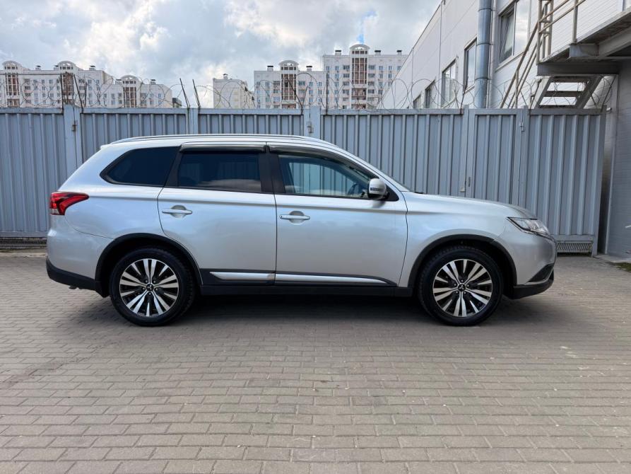 Mitsubishi Outlander III Рестайлинг 3 Ростов-на-Дону  - изображение 5