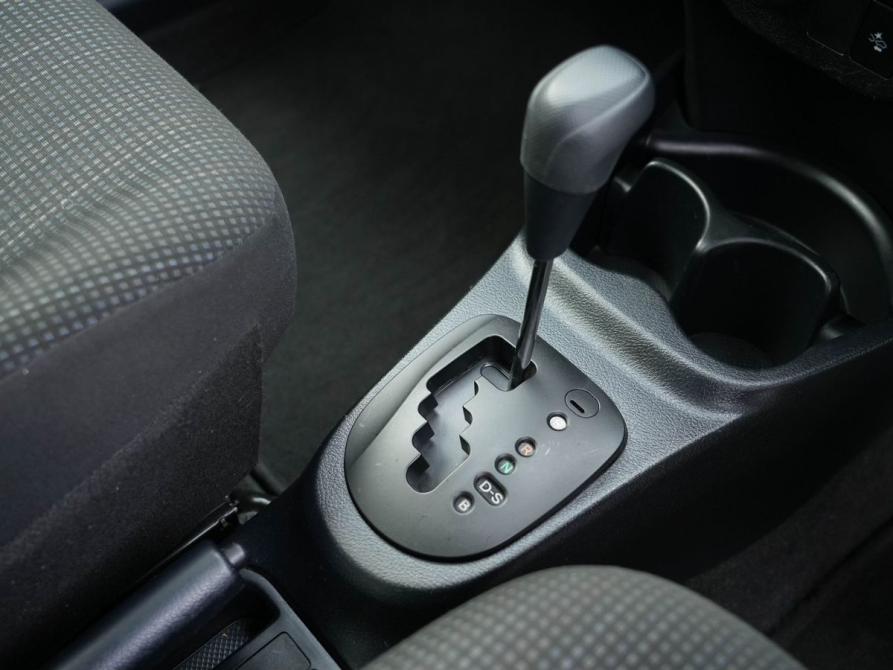 Toyota Vitz III (XP130) Рестайлинг 2 Новосибирск  - изображение 19