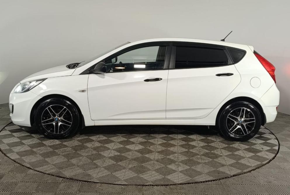 Hyundai Solaris I Волгоград  - изображение 4