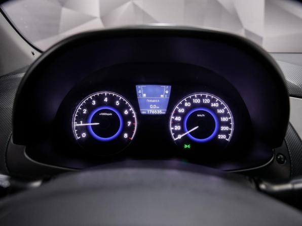 Hyundai Solaris I с пробегом 2014 года, цена 696 000 рублей, 170000 км, седан, Автокод Объявления