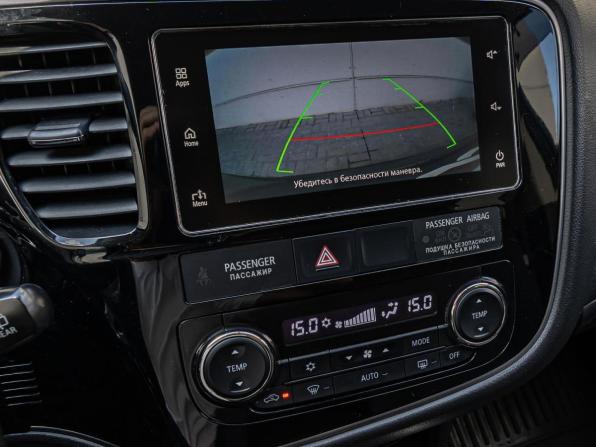 Mitsubishi Outlander III Рестайлинг 2 с пробегом 2018 года, цена 1 979 000 рублей, 172921 км, внедорожник, Автокод Объявления