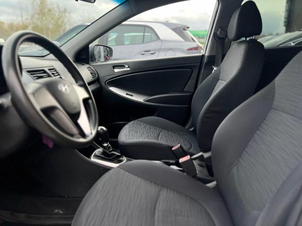 Hyundai Solaris I Рестайлинг с пробегом 2015 года, цена 770 000 рублей, 122371 км, хэтчбек, Автокод Объявления