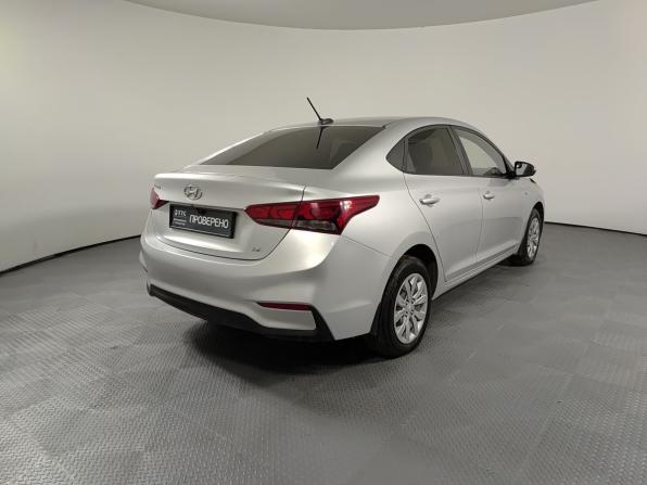 Hyundai Solaris II с пробегом 2018 года, цена 1 100 000 рублей, 168662 км, седан, Автокод Объявления