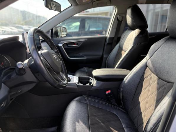 Toyota RAV4 V (XA50) с пробегом 2019 года, цена 3 455 000 рублей, 124625 км, внедорожник, Автокод Объявления
