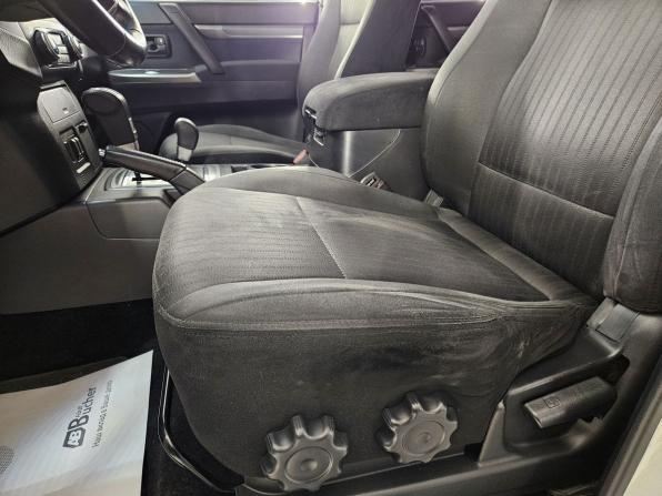 Mitsubishi Pajero IV Рестайлинг 1 с пробегом 2011 года, цена 1 810 000 рублей, 227083 км, внедорожник, Автокод Объявления
