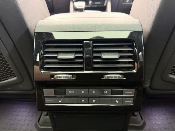 Volkswagen Touareg III с пробегом 2020 года, цена 4 950 000 рублей, 220236 км, внедорожник, Автокод Объявления