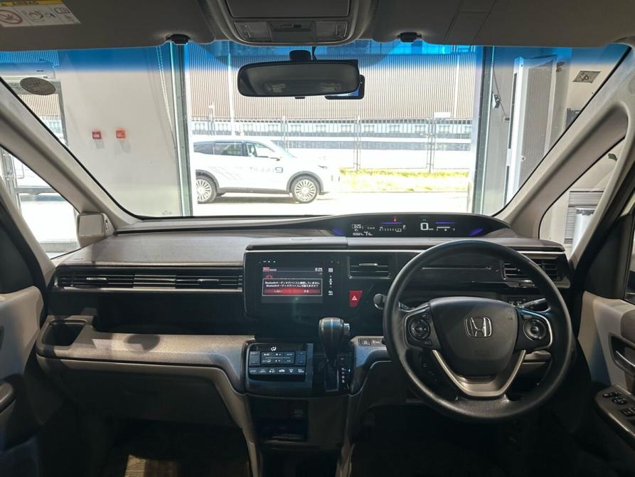 Honda Stepwgn V Москва  - изображение 18