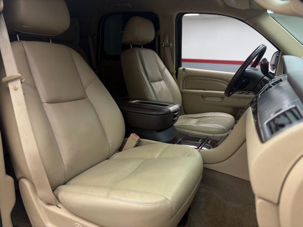 Cadillac Escalade III с пробегом 2011 года, цена 1 599 000 рублей, 206159 км, внедорожник, Автокод Объявления