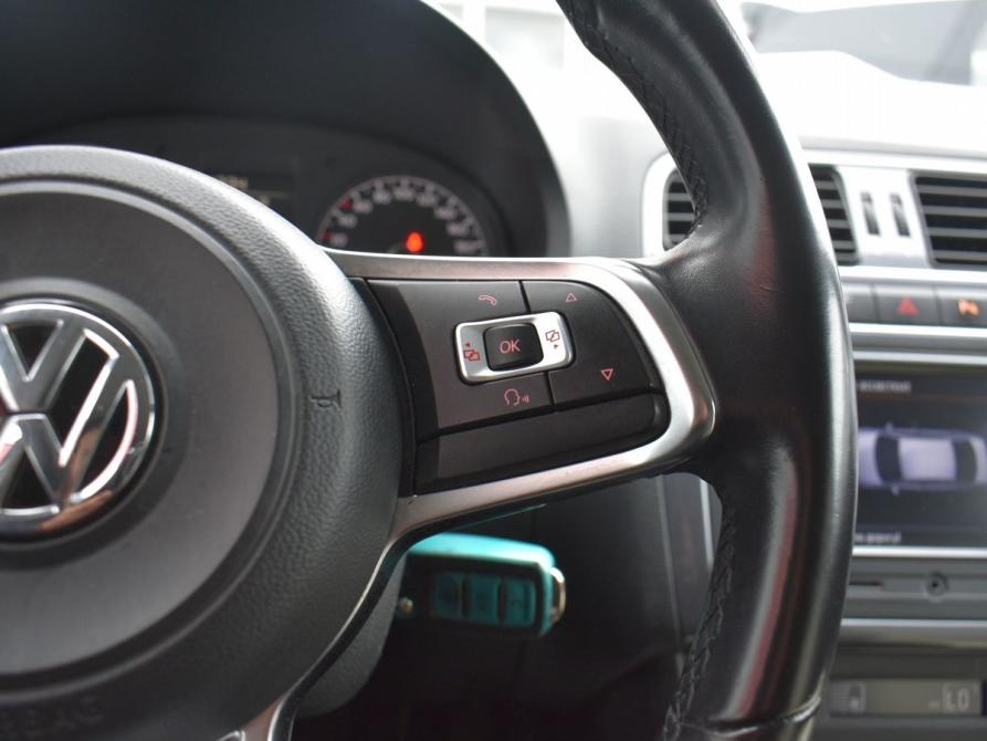 Volkswagen Polo V Рестайлинг Мурманск  - изображение 13