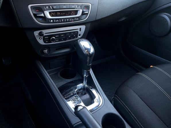 Renault Megane III Рестайлинг с пробегом 2013 года, цена 760 000 рублей, 143938 км, хэтчбек, Автокод Объявления