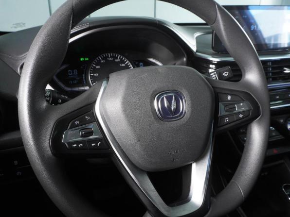 Changan Alsvin с пробегом 2024 года, цена 1 379 000 рублей, 5901 км, седан, Автокод Объявления
