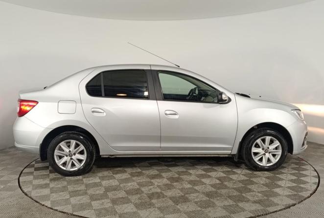 Renault Logan II с пробегом 2018 года, цена 930 000 рублей, 84000 км, седан, Автокод Объявления