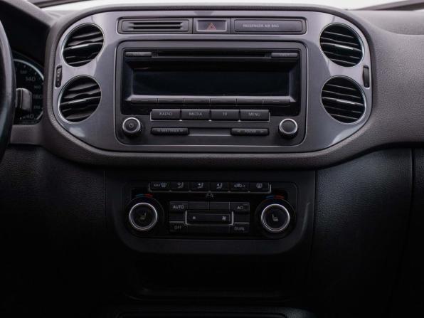 Volkswagen Tiguan I Рестайлинг с пробегом 2012 года, цена 995 000 рублей, 360723 км, внедорожник, Автокод Объявления
