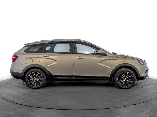 Lada (ВАЗ) Vesta I с пробегом 2018 года, цена 1 100 000 рублей, 61371 км, универсал, Автокод Объявления