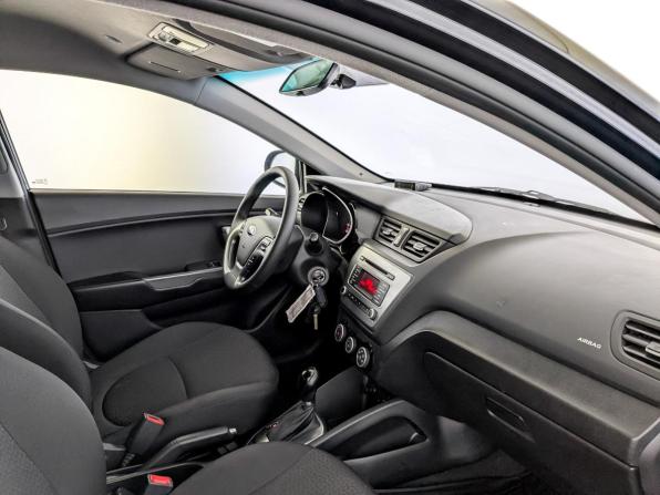 Kia Rio III Рестайлинг с пробегом 2017 года, цена 1 140 000 рублей, 151386 км, седан, Автокод Объявления
