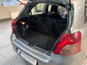 Toyota Yaris II Челябинск  - изображение 35