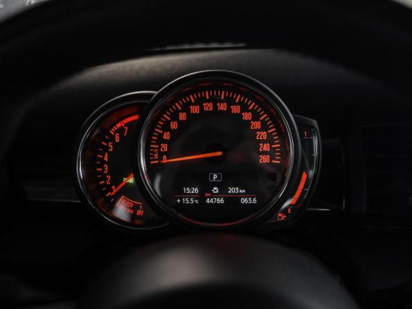 Mini Hatch III (F55/F56) Рестайлинг с пробегом 2020 года, цена 2 349 000 рублей, 44765 км, хэтчбек, Автокод Объявления