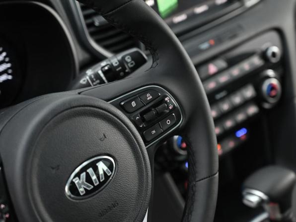Kia Sportage IV с пробегом 2016 года, цена 1 049 000 рублей, 109533 км, внедорожник, Автокод Объявления