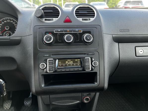 Volkswagen Caddy III Рестайлинг с пробегом 2011 года, цена 899 999 рублей, 234775 км, компактвэн, Автокод Объявления
