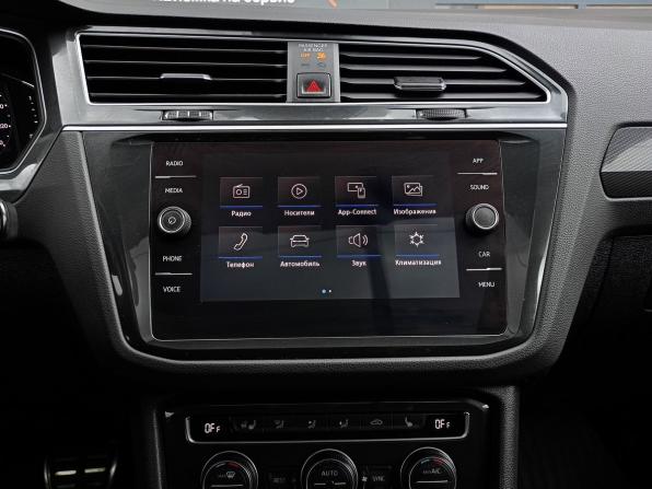 Volkswagen Tiguan II с пробегом 2019 года, цена 2 658 000 рублей, 186087 км, внедорожник, Автокод Объявления
