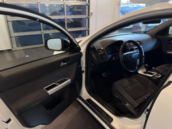 Volvo S40 II Рестайлинг с пробегом 2011 года, цена 468 000 рублей, 300647 км, седан, Автокод Объявления