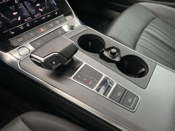 Audi A6 V (C8) с пробегом 2019 года, цена 4 639 000 рублей, 37827 км, седан, Автокод Объявления