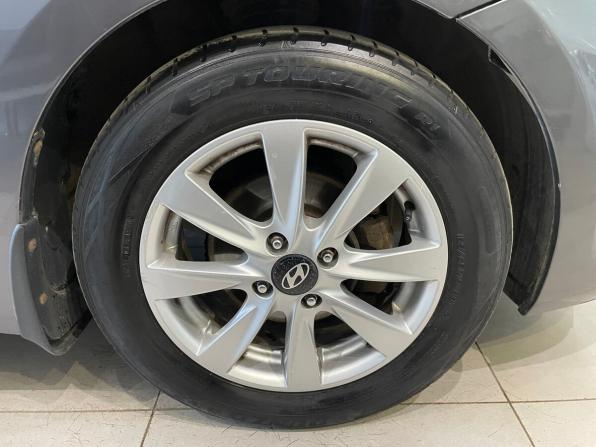Hyundai Solaris I с пробегом 2014 года, цена 715 000 рублей, 200628 км, хэтчбек, Автокод Объявления