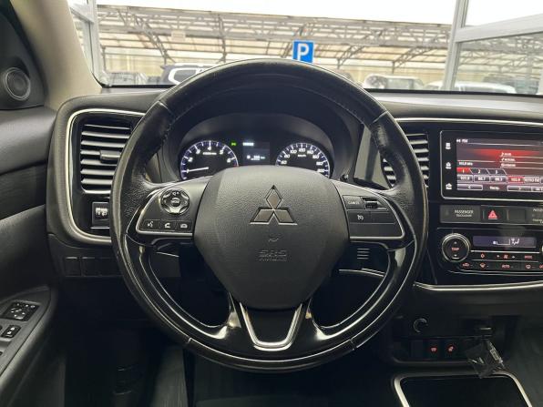 Mitsubishi Outlander III Рестайлинг 2 с пробегом 2018 года, цена 1 950 000 рублей, 193000 км, внедорожник, Автокод Объявления