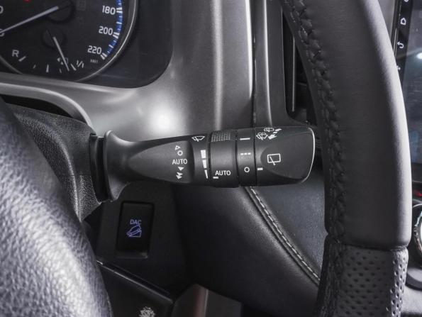 Toyota RAV4 IV (XA40) Рестайлинг с пробегом 2017 года, цена 2 180 000 рублей, 184695 км, внедорожник, Автокод Объявления