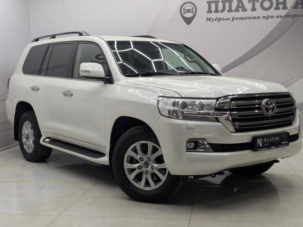 Toyota Land Cruiser 200 Series Рестайлинг 2 с пробегом 2019 года, цена 5 500 000 рублей, 225008 км, внедорожник, Автокод Объявления
