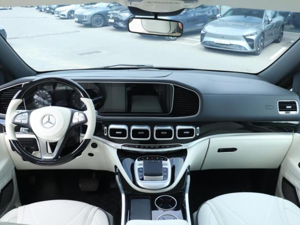 Mercedes-Benz V-Класс III (W447) Рестайлинг с пробегом 2024 года, цена 8 995 000 рублей, 7940 км, минивэн, Автокод Объявления