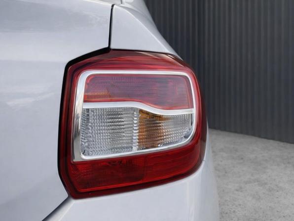 Renault Logan II с пробегом 2017 года, цена 917 000 рублей, 93800 км, седан, Автокод Объявления
