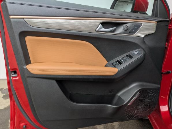 Haval Jolion I с пробегом 2023 года, цена 1 750 000 рублей, 70523 км, внедорожник, Автокод Объявления