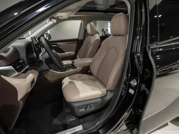 Toyota Highlander IV (XU70) с пробегом 2026 года, цена 5 900 000 рублей, 50 км, внедорожник, Автокод Объявления