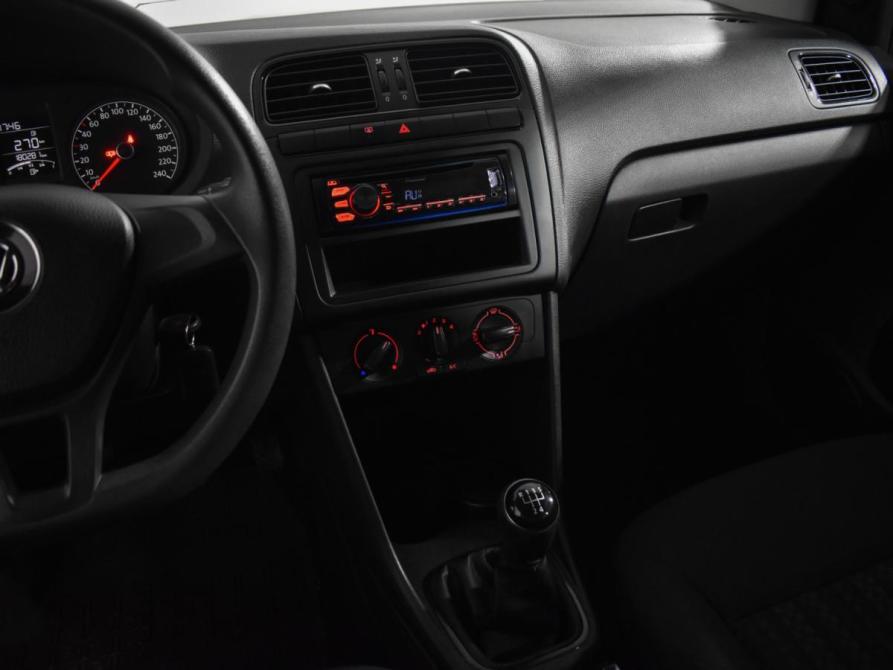 Volkswagen Polo V Рестайлинг Санкт-Петербург  - изображение 18