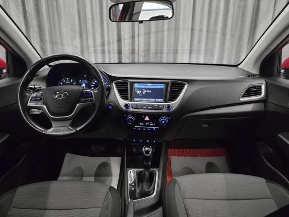 Hyundai Solaris II с пробегом 2018 года, цена 1 380 000 рублей, 83000 км, седан, Автокод Объявления