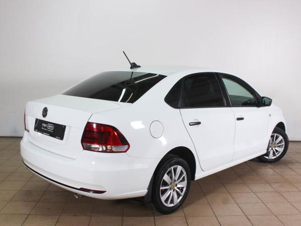 Volkswagen Polo V Рестайлинг с пробегом 2017 года, цена 956 000 рублей, 119874 км, седан, Автокод Объявления
