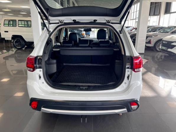 Mitsubishi Outlander III Рестайлинг 2 с пробегом 2016 года, цена 1 850 000 рублей, 108667 км, внедорожник, Автокод Объявления
