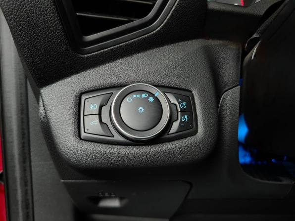 Ford Escape IV с пробегом 2019 года, цена 1 299 000 рублей, 141884 км, внедорожник, Автокод Объявления