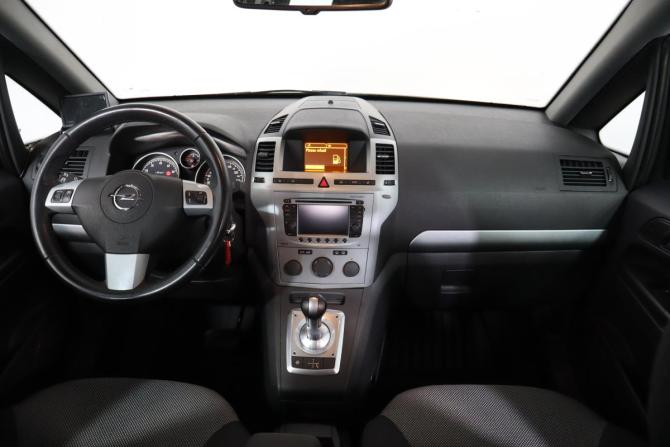 Opel Zafira B Рестайлинг с пробегом 2013 года, цена 719 000 рублей, 143000 км, минивэн, Автокод Объявления