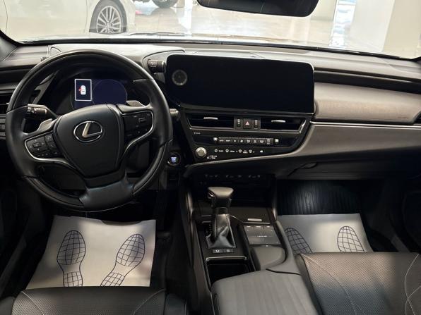 Lexus ES VII Рестайлинг с пробегом 2021 года, цена 4 785 000 рублей, 49386 км, седан, Автокод Объявления