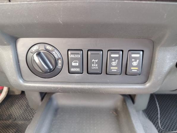Nissan Navara (Frontier) III (D40) с пробегом 2007 года, цена 1 179 000 рублей, 270113 км, offers.body_type.unknown, Автокод Объявления