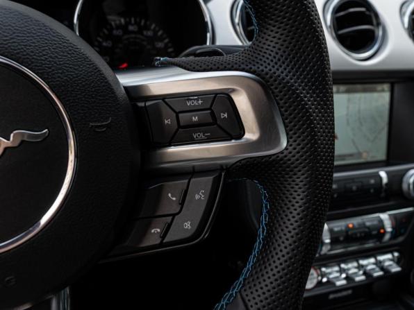 Ford Mustang VI с пробегом 2015 года, цена 2 150 000 рублей, 165099 км, купе, Автокод Объявления