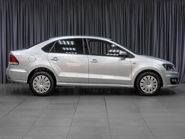 Volkswagen Polo V Рестайлинг с пробегом 2016 года, цена 1 070 000 рублей, 134477 км, седан, Автокод Объявления