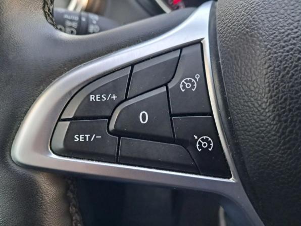 Renault Kaptur I Рестайлинг с пробегом 2021 года, цена 1 450 000 рублей, 117719 км, внедорожник, Автокод Объявления